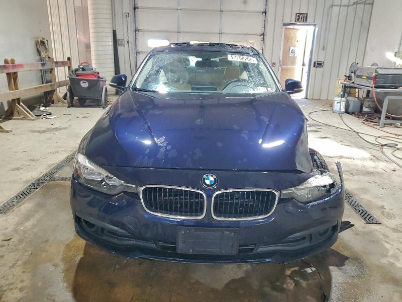 Photo 5 from auction – 2017 BMW 320 XI with VIN WBA8E5G54HNU23047
