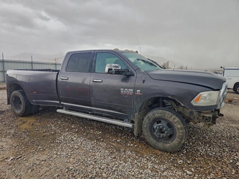 Photo 4 from auction – 2015 RAM 3500 with VIN 3C63RRKLXFG702059