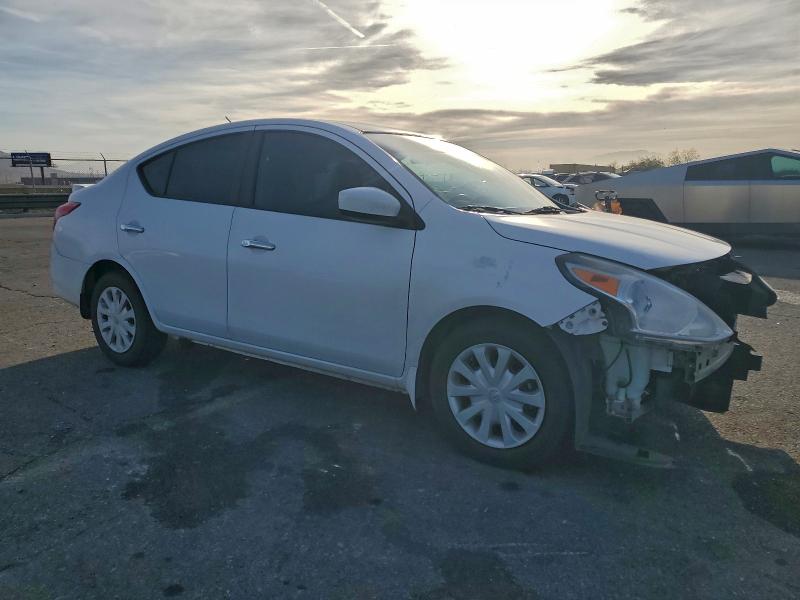 Photo 4 from auction – 2015 NISSAN VERSA with VIN 3N1CN7AP5FL801752
