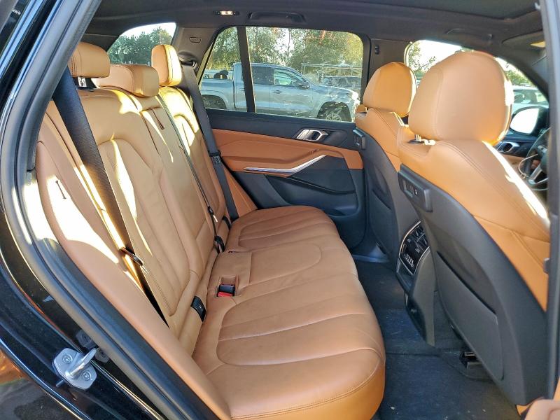 Photo 11 from auction – 2022 BMW X5 SDRIVE with VIN 5UXCR4C04N9M13059