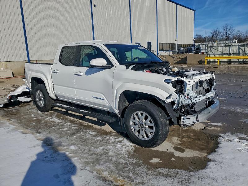 Photo 4 from auction – 2025 TOYOTA TACOMA DOU with VIN 3TMLB5JN2SM191192