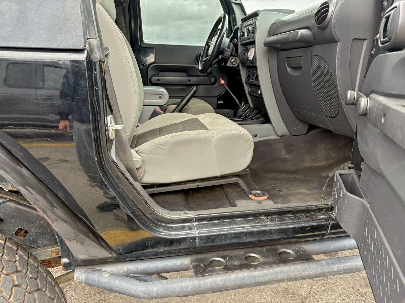 Photo 5 from auction – 2008 JEEP WRANGLER X with VIN 1J4FA24168L582227