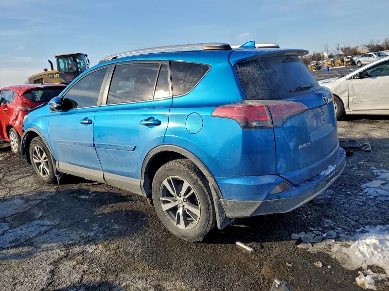 Photo 2 from auction – 2016 TOYOTA RAV4 XLE with VIN JTMRFREV3GD186361