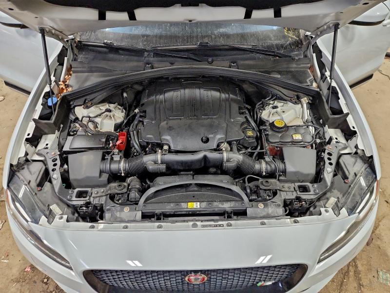 Photo 11 from auction – 2017 JAGUAR F-PACE S with VIN SADCM2BV1HA899113