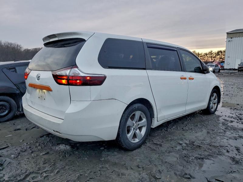 Photo 3 from auction – 2016 TOYOTA SIENNA with VIN 5TDZK3DC3GS736882