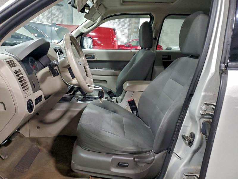 Photo 7 from auction – 2009 FORD ESCAPE XLT with VIN 1FMCU93G49KB70759