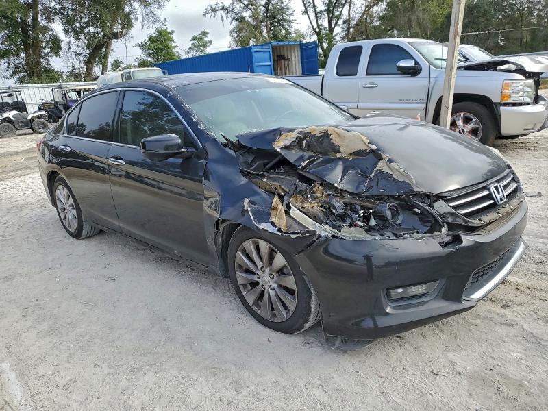 Photo 4 from auction – 2014 HONDA ACCORD with VIN 1HGCR3F85EA032074