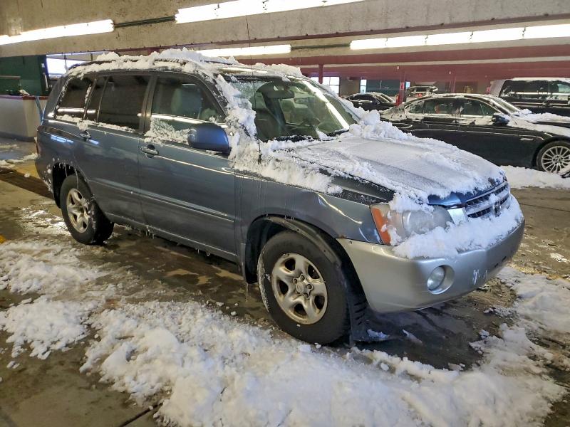 Photo 4 from auction – 2005 TOYOTA HIGHLANDER with VIN JTEGD21AX50115505