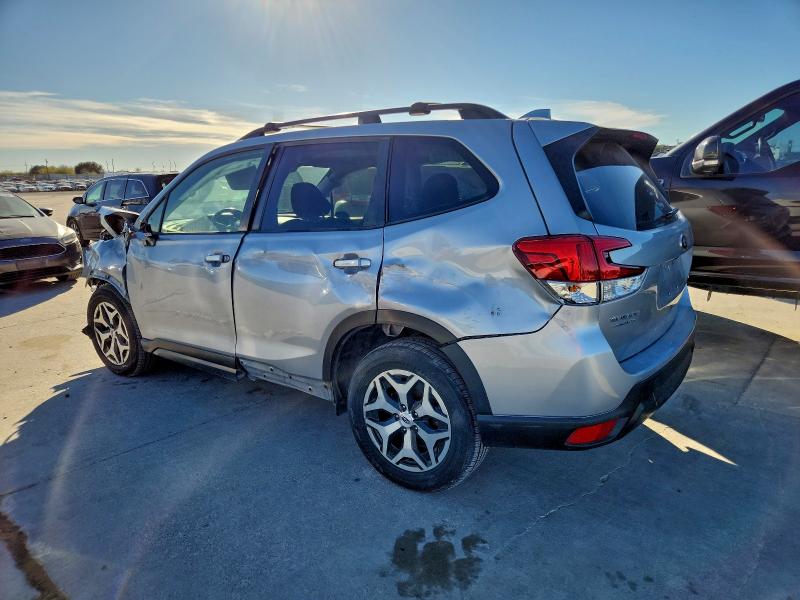 Photo 2 from auction – 2019 SUBARU FORESTER P with VIN JF2SKAEC9KH533207