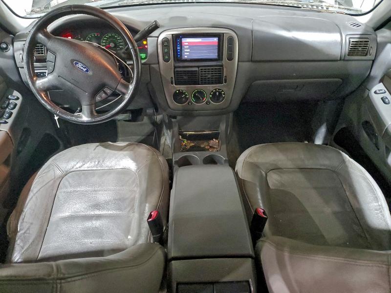 Photo 8 from auction – 2004 FORD EXPLORER X with VIN 1FMZU73K24UB84904