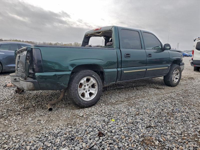 Photo 3 from auction – 2005 CHEVROLET SILVERADO with VIN 2GCEC13T451351207