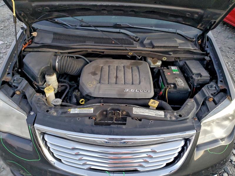 Photo 12 from auction – 2012 CHRYSLER TOWN & COU with VIN 2C4RC1CG1CR119151