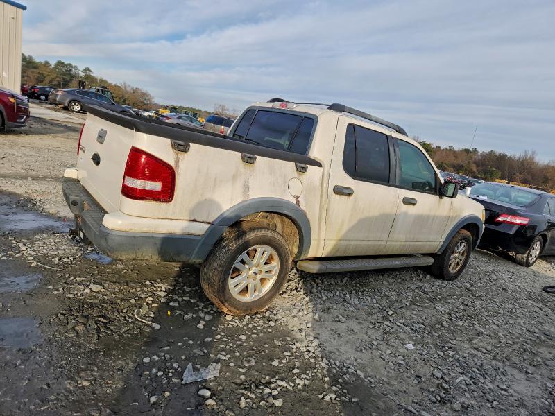 Photo 3 from auction – 2008 FORD EXPLORER S with VIN 1FMEU31E78UB25986