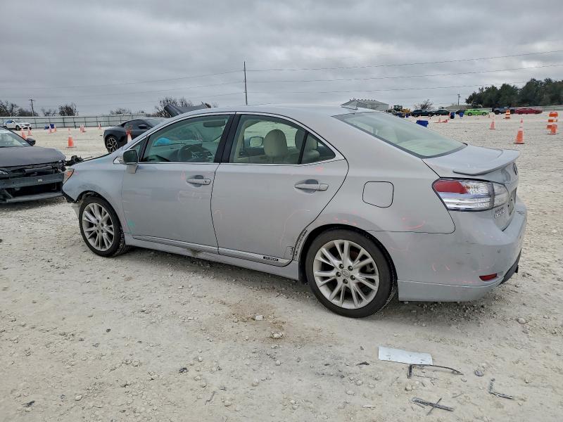 Photo 2 from auction – 2010 LEXUS HS 250H with VIN JTHBB1BA1A2007199