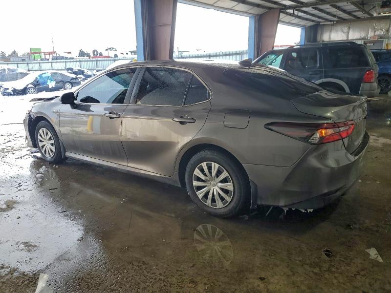 Photo 2 from auction – 2021 TOYOTA CAMRY LE with VIN 4T1C31AK2MU551664