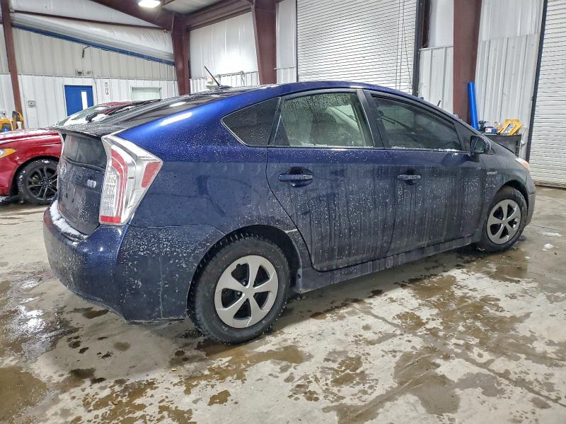 Photo 3 from auction – 2015 TOYOTA PRIUS with VIN JTDKN3DU7F0411719