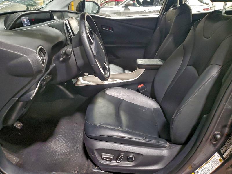 Photo 7 from auction – 2017 TOYOTA PRIUS PRIM with VIN JTDKARFP0H3006972