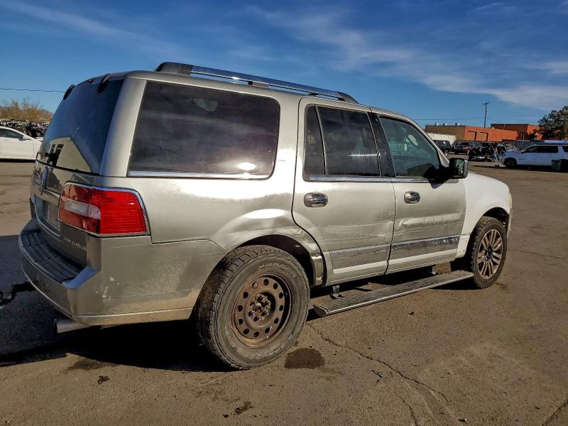 Photo 3 from auction – 2008 LINCOLN NAVIGATOR with VIN 5LMFU28578LJ08337