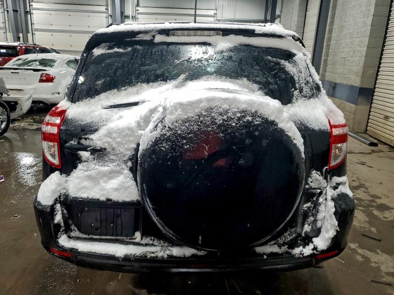 Photo 6 from auction – 2011 TOYOTA RAV4 with VIN 2T3BF4DV6BW166025