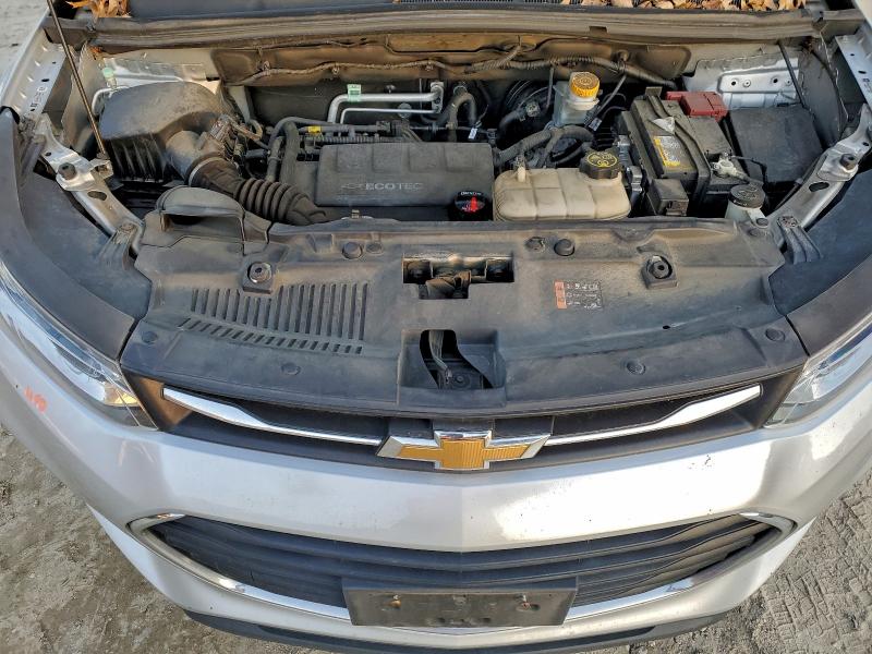 Photo 12 from auction – 2020 CHEVROLET TRAX LS with VIN 3GNCJKSB1LL116259