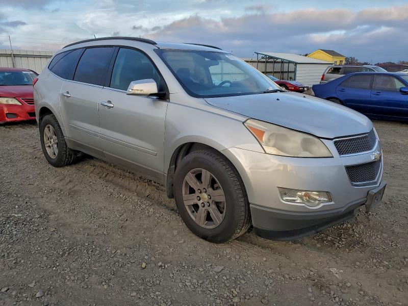 Photo 4 from auction – 2011 CHEVROLET TRAVERSE L with VIN 1GNKVGED2BJ126282