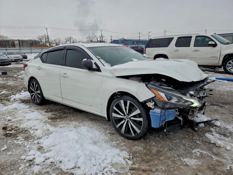 Photo 4 from auction – 2019 NISSAN ALTIMA SR with VIN 1N4BL4CW7KN310651