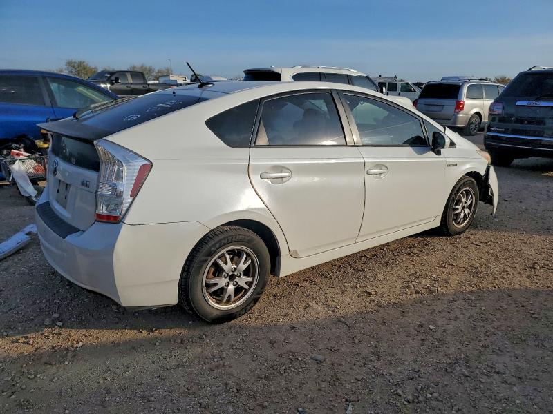 Photo 3 from auction – 2011 TOYOTA PRIUS with VIN JTDKN3DU5B5372268