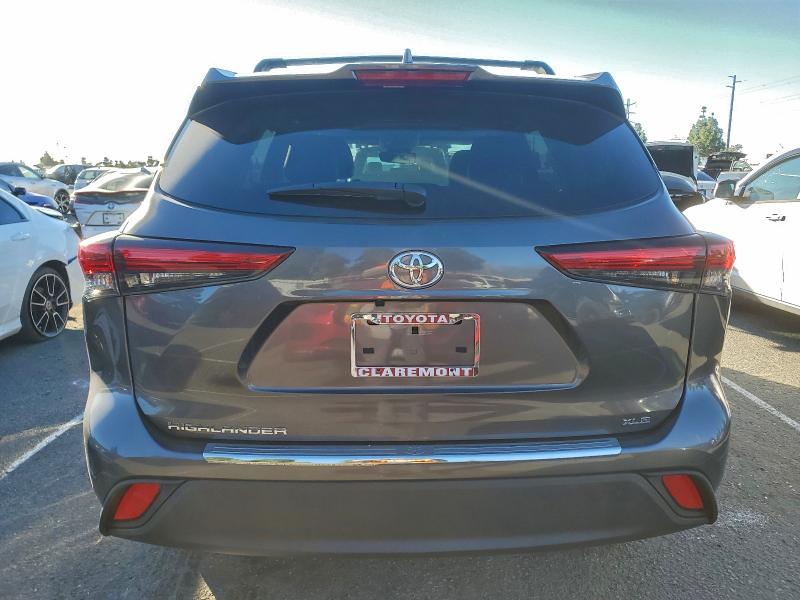 Photo 6 from auction – 2023 TOYOTA HIGHLANDER with VIN 5TDKDRAH5PS514388