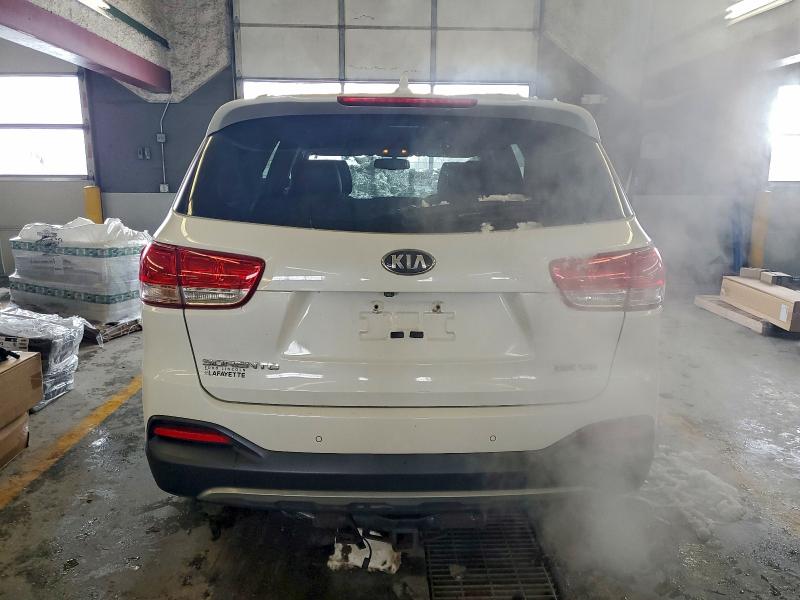 Photo 6 from auction – 2016 KIA SORENTO EX with VIN 5XYPHDA51GG098744