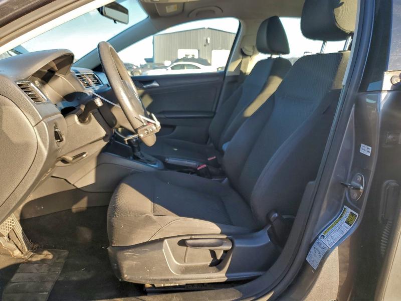 Photo 7 from auction – 2014 VOLKSWAGEN JETTA BASE with VIN 3VW2K7AJ7EM253921