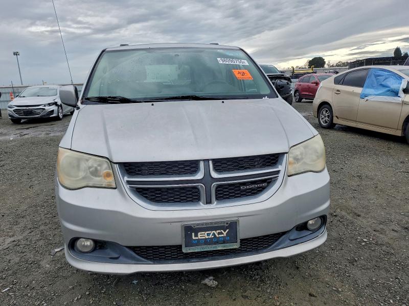 Photo 5 from auction – 2011 DODGE GRAND CARA with VIN 2D4RN5DG9BR679503