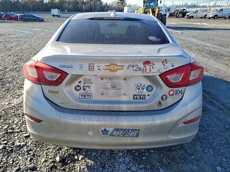 Photo 6 from auction – 2017 CHEVROLET CRUZE LT with VIN 3G1BE5SM7HS521348