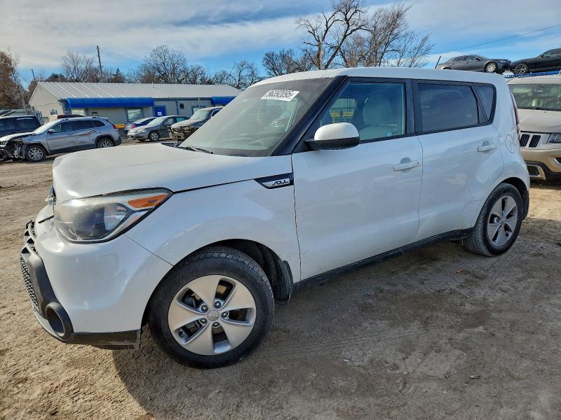 KIA SOUL 2015 with VIN KNDJN2A29F7134314 - Photo from auction