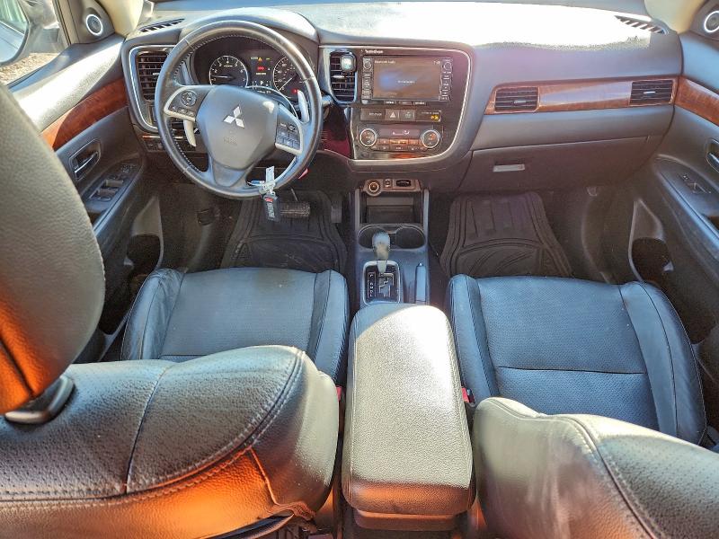 Photo 8 from auction – 2014 MITSUBISHI OUTLANDER with VIN JA4JZ4AX8EZ003450