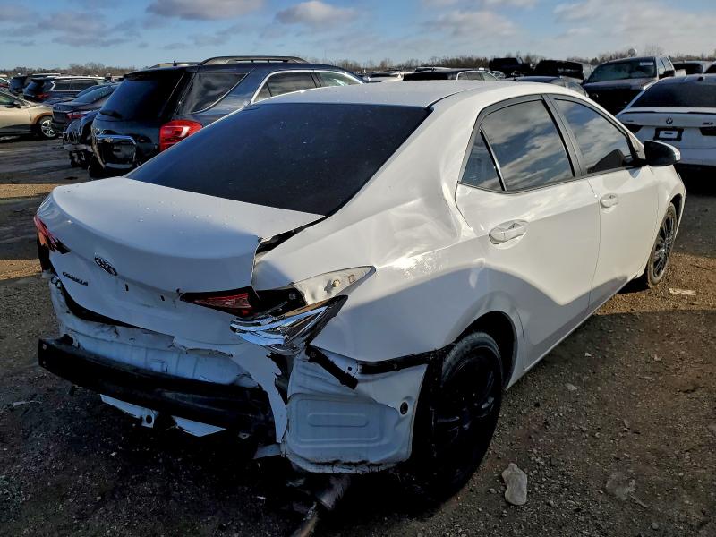 Photo 3 from auction – 2018 TOYOTA COROLLA with VIN 5YFBURHE1JP816000