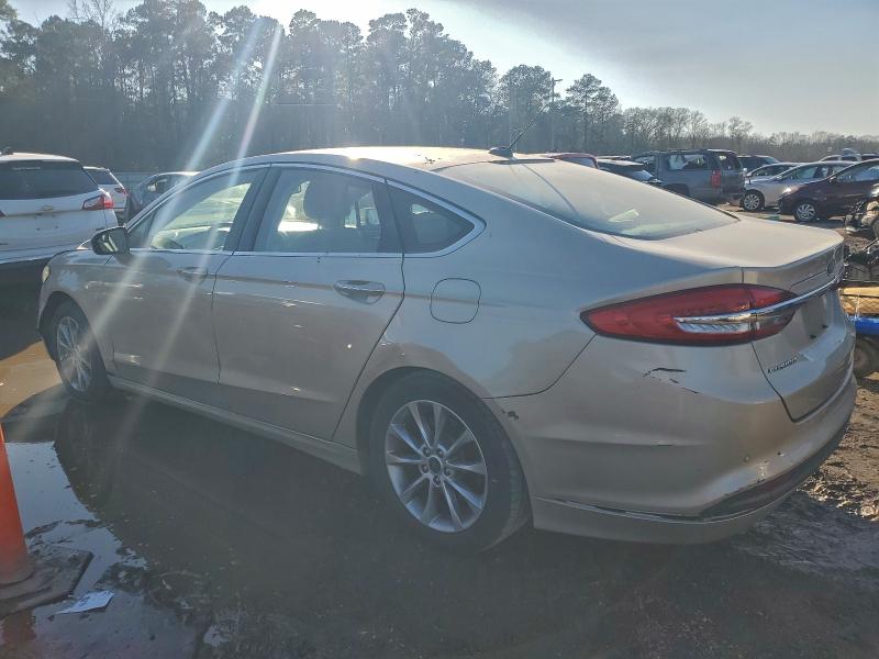 Photo 2 from auction – 2017 FORD FUSION SE with VIN 3FA6P0HD7HR122093