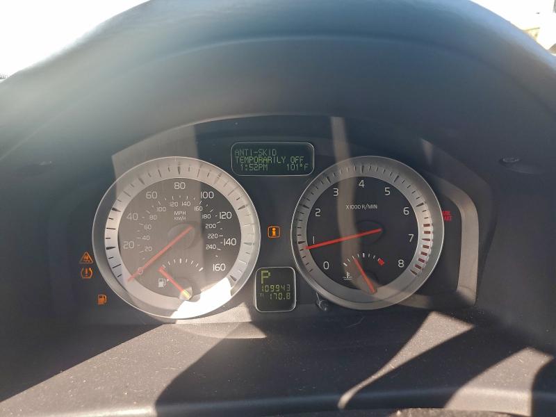Photo 9 from auction – 2011 VOLVO C70 T5 with VIN YV1672MC9BJ117203