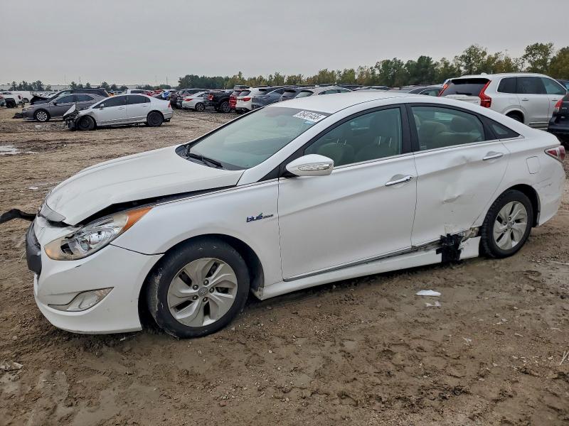 Photo 1 from auction – 2015 HYUNDAI SONATA HYB with VIN KMHEC4A49FA134557