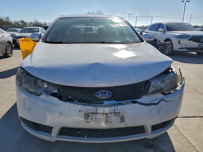 Zdjęcie 5 z aukcji – 2012 KIA FORTE EX z VIN KNAFU5A25C5517374