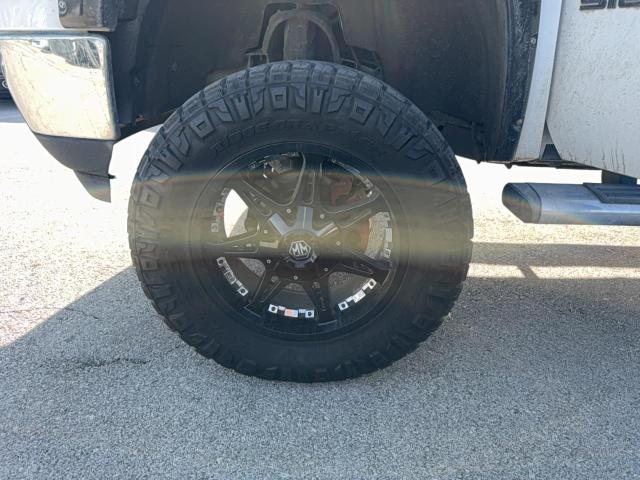 Photo 11 from auction – 2008 GMC SIERRA K15 with VIN 2GTEK13M981121209