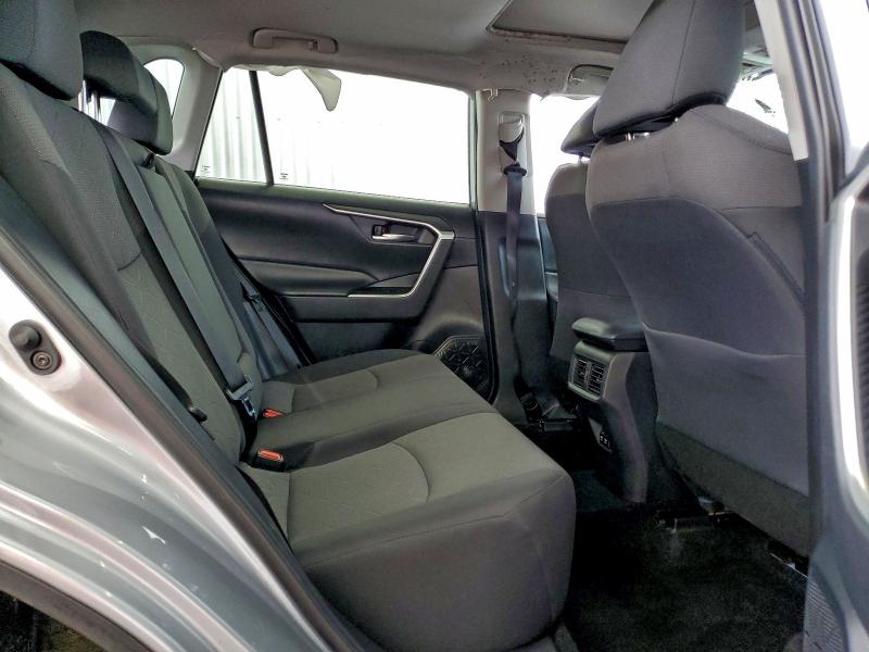Photo 11 from auction – 2019 TOYOTA RAV4 XLE with VIN 2T3P1RFV8KC002971
