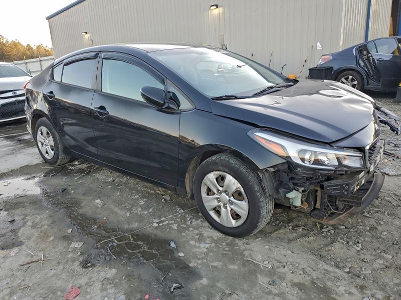 Photo 4 from auction – 2017 KIA FORTE LX with VIN 3KPFK4A76HE016648