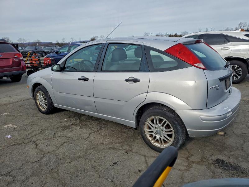 Photo 2 from auction – 2006 FORD FOCUS ZX5 with VIN 1FAFP37N96W162925