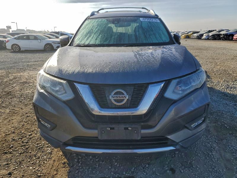 Photo 5 from auction – 2017 NISSAN ROGUE S with VIN 5N1AT2MT3HC747562