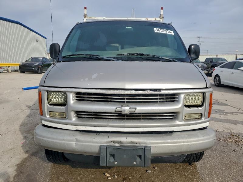 Photo 5 from auction – 2002 CHEVROLET EXPRESS G3 with VIN 1GAHG39R821201085