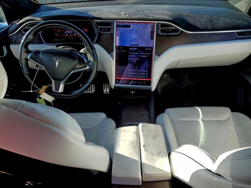 Photo 8 from auction – 2016 TESLA MODEL X with VIN 5YJXCBE29GF003762