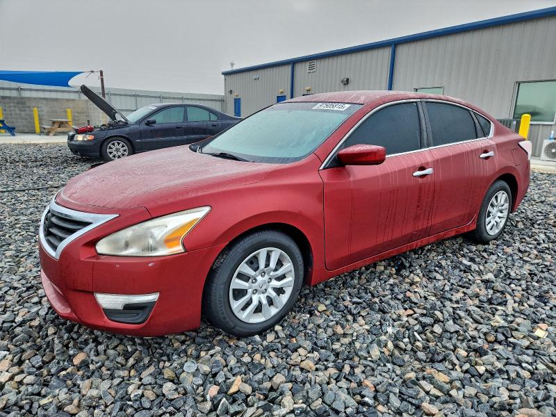 NISSAN ALTIMA 2.5 2015 with VIN 1N4AL3AP1FN380654 - Photo from auction