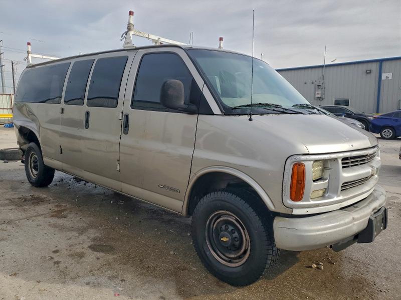 Photo 4 from auction – 2002 CHEVROLET EXPRESS G3 with VIN 1GAHG39R821201085