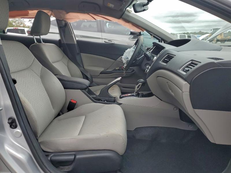 Photo 7 from auction – 2015 HONDA CIVIC LX with VIN 19XFB2F59FE105851