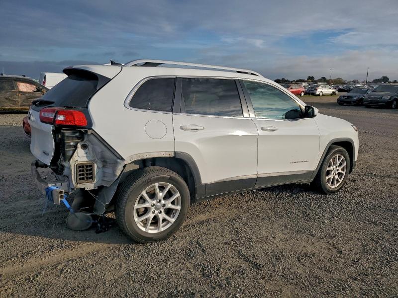 Photo 3 from auction – 2014 JEEP CHEROKEE L with VIN 1C4PJLCB3EW116324